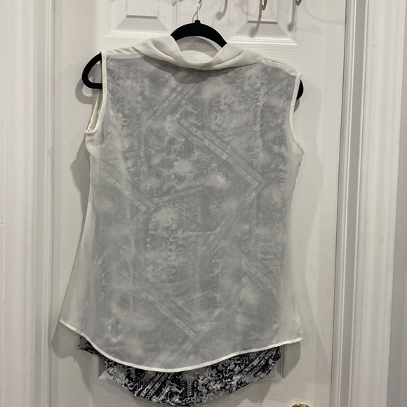 Women’s Blouse - Picture 5 of 7